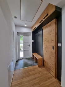 Chalupa s v��ivkou a rybn�kem - Rozhledna Bukovka