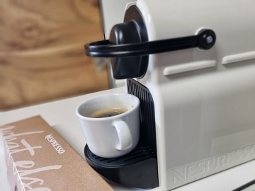 Chalupa s v��ivkou a rybn�kem - Rozhledna Bukovka