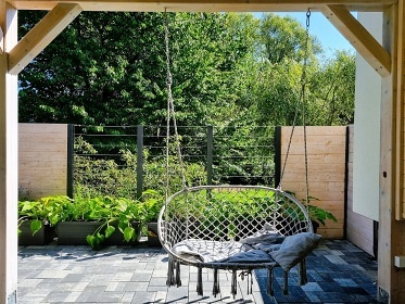 Chalupa s v��ivkou a rybn�kem - Rozhledna Bukovka