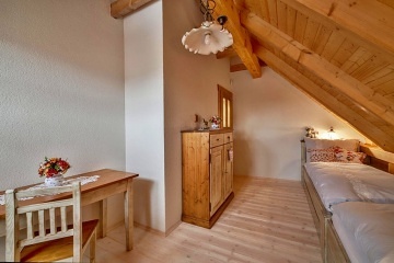 Roubenka ���rsk� vrchy - sauna a koupac� jez�rko