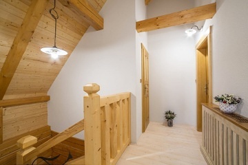 Roubenka ���rsk� vrchy - sauna a koupac� jez�rko