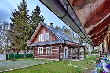 Roubenka Žďárské vrchy - pec a koupací jezírko