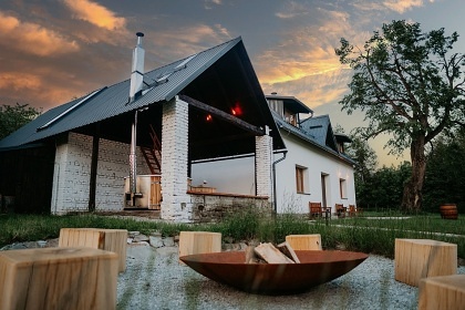 Chalupa wellness a vinný sklep - Maralův kopec