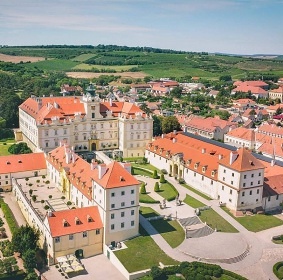 Chalupa s baz�nem - Lednicko-valtick� are�l