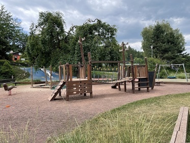Chalupa pro rodiny s dětmi - apartmány Novopacko