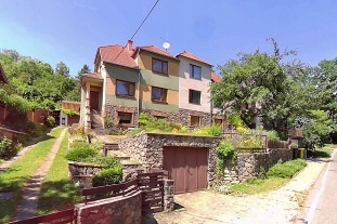 Nov� objekt: Rodinn� chalupa s baz�nem - Moravsk� Krumlov 1M-234