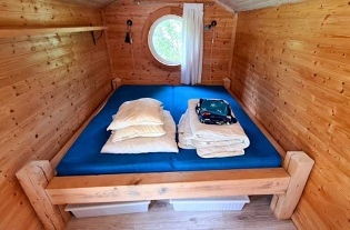 Glamping u koupalit - maringotka Jizersk hory