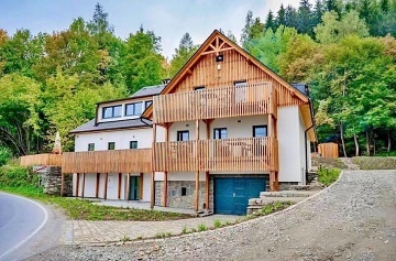 Chata koupací jezírko a sauna - apartmány Jeseníky