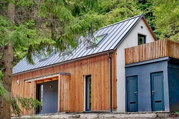 Chata koupací jezírko a sauna - apartmány Jeseníky