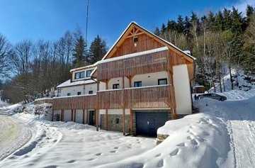Chata koupací jezírko a sauna - apartmány Jeseníky