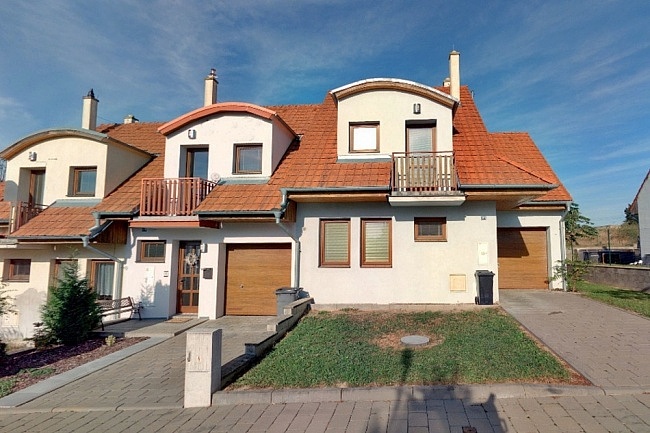 Rekreační dům s bazénem - jižní Morava - Soutok