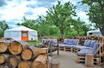 Glamping s wellness - 4 Jurty - St�edn� �echy