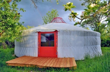 Glamping s wellness - 4 Jurty - St�edn� �echy