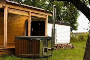 Glamping s wellness - 4 Jurty - St�edn� �echy