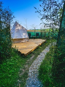 Glamping u lesa - Jiho�esk� maringotka - T�ebo�sko