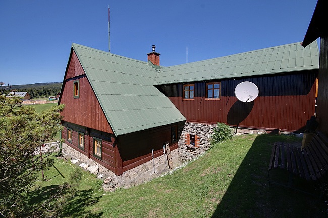 Roubenka bazén a výhled na Sněžku - Krkonoše