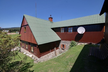Roubenka bazén a výhled na Sněžku - Krkonoše