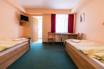 Penzion a d�tsk� h�i�t� - P�lava - Hodon�nsko