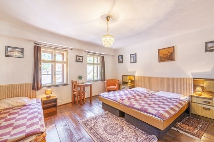 Chalupa K�ivokl�tsko - Berounka - hrad K�ivokl�t