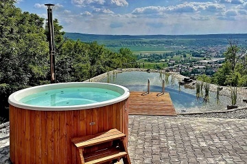 Glamping koupací jezírko a wellness - jižní Morava