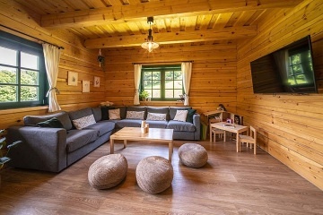 Roubenka s bazénem - Přírodní rezervace Srmrk