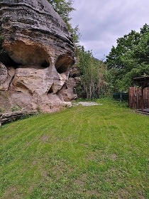 Wellness glamping u sk�ly - hrad Koko��n a Houska