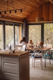 Glamping ubytovn se zvtky - Jizersk hory