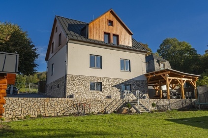 Chalupa wellness a bazén - hrad Tolštejn - Jedlová