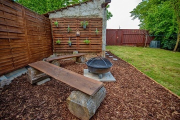 Glamping Psteek - hrad Bouzov - Litovel