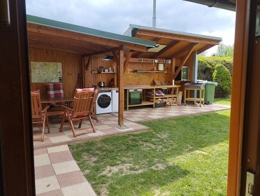 Chata baz�n a v��ivka - Moravsk� Kras - Boskovice