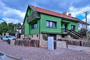 Chalupa bazn a zahrada - Velk Pavlovice