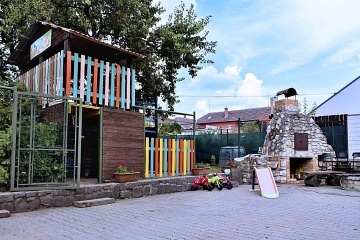Chalupa bazn a zahrada - Velk Pavlovice