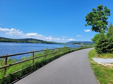 Chata u jezera Lipno - Království lesa - Dvorečná