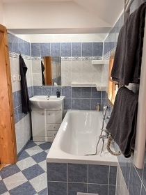 Wellness poloroubenka s baznem - Koniny