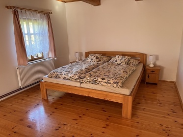 Wellness poloroubenka s baznem - Koniny