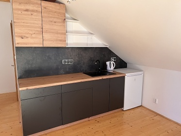 Wellness poloroubenka s baznem - Koniny