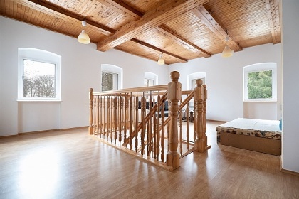 Chalupa s baz�nem - Ple�ivec - Kru�n� hory