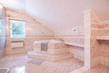 Chalupa s baz�nem - Ple�ivec - Kru�n� hory