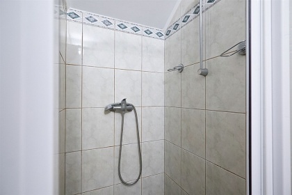 Chalupa s baz�nem - Ple�ivec - Kru�n� hory