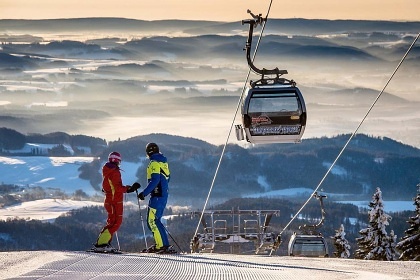 Chata s baznem na pat ern hory - Krkonoe