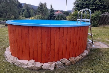 Chalupa bazén a koupací sud - CHKO Žďárské vrchy