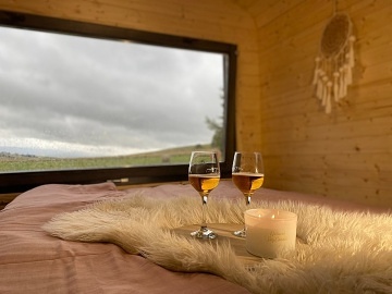 Glamping Jesen�ky - Maringotka - hrad Edel�tejn