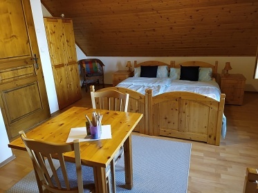 Chata a vinn sklep - Bulhary - CHKO Plava