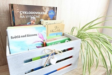 Chalupa s baz�nem - hrad Lipnice nad S�zavou