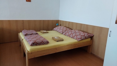 Chalupa s baznem - Koumberk - Toulovcovy Matale