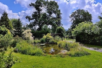 Roubenka Jedlov� hora - Tol�tejn - Lu�ick� hory