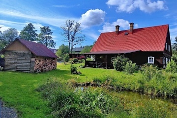 Roubenka Jedlov� hora - Tol�tejn - Lu�ick� hory