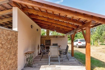 Vesnick� chalupa T�ebo�sko - Lu�nice - Ro�mberk