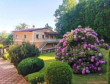 Penzion s baznem - Slavkovsk les - Podles