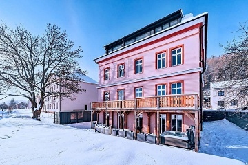 Ubytov�n� Krkono�e - kinos�l a v��ivka - �acl��